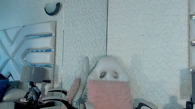 Snapshot of TatiLee chatting on March 6, 2026, 2:34 pm TatiLee online show from March 6, 2026, 2:34 pm