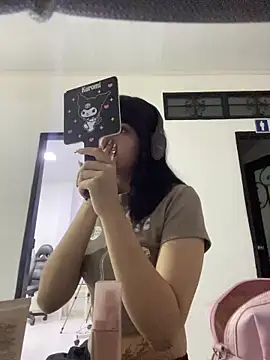 Snapshot of TatiLee chatting on March 14, 2026, 3:07 pm TatiLee online show from March 14, 2026, 3:07 pm