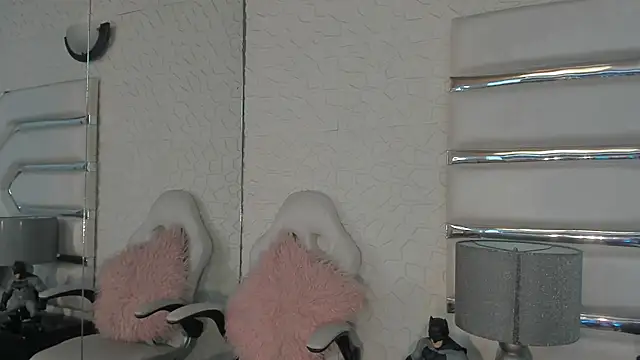 Snapshot of TatiLee chatting on March 19, 2026, 2:50 pm TatiLee online show from March 19, 2026, 2:50 pm