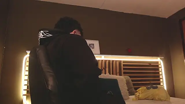 PaulEvens online show from October 8, 2025, 1:12 pm