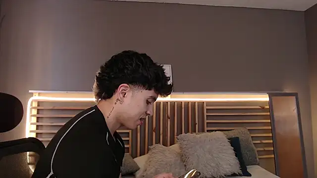 PaulEvens online show from February 8, 2026, 2:26 pm