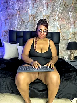 Snapshot of aranzzalatin chatting on November 8, 2025, 11:58 am aranzzalatin online show from November 8, 2025, 11:58 am