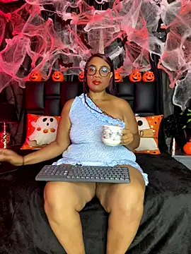 Snapshot of aranzzalatin chatting on October 27, 2025, 12:39 pm aranzzalatin online show from October 27, 2025, 12:39 pm