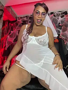 Snapshot of aranzzalatin chatting on October 31, 2025, 12:13 pm aranzzalatin online show from October 31, 2025, 12:13 pm