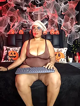 Snapshot of aranzzalatin chatting on November 2, 2025, 11:37 am aranzzalatin online show from November 2, 2025, 11:37 am