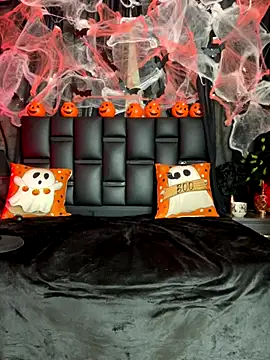 Snapshot of aranzzalatin chatting on October 29, 2025, 12:15 pm aranzzalatin online show from October 29, 2025, 12:15 pm