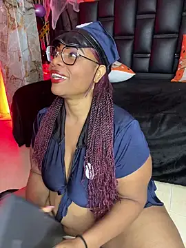 Snapshot of aranzzalatin chatting on October 26, 2025, 5:24 pm aranzzalatin online show from October 26, 2025, 5:24 pm