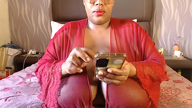 BoobsQueen46K online show from July 18, 2026, 11:30 am