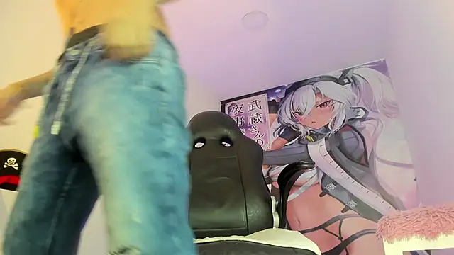 Snapshot of Fran_Boy chatting on October 21, 2025, 3:39 am Fran Boy online show from October 21, 2025, 3:39 am