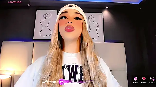 Snapshot of Valeriasmiithh chatting on October 26, 2025, 8:31 pm Valeriasmiithh online show from October 26, 2025, 8:31 pm