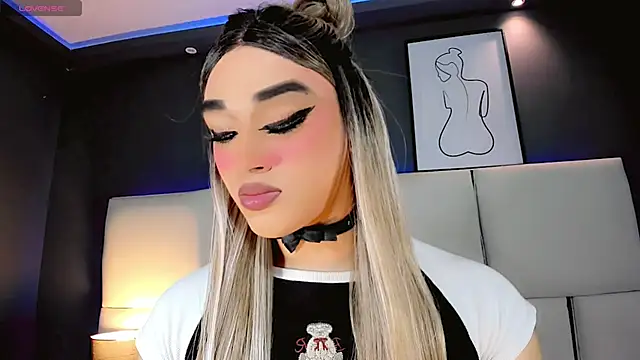 Snapshot of Valeriasmiithh chatting on October 10, 2025, 8:42 pm Valeriasmiithh online show from October 10, 2025, 8:42 pm