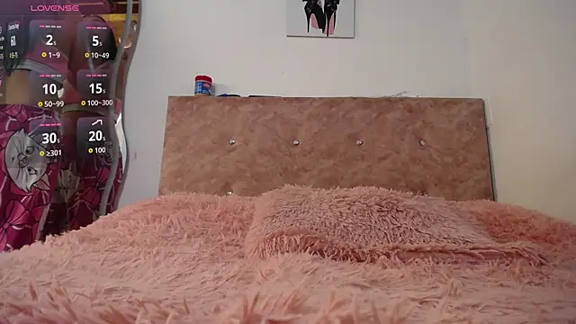 Snapshot of solpeich chatting on December 1, 2025, 3:13 pm solpeich online show from December 1, 2025, 3:13 pm