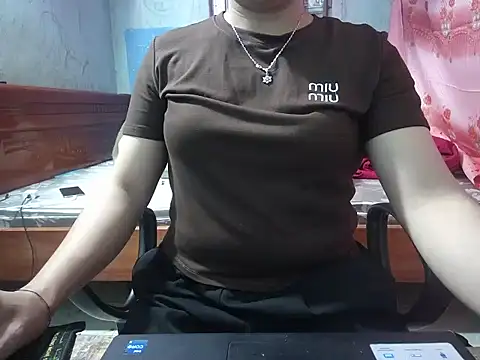 Xue weng online show from April 24, 2026, 5:42 am