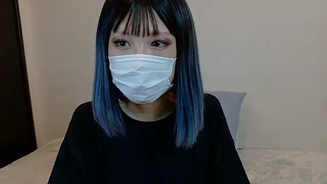 sarina at online show from October 19, 2025, 9:23 am