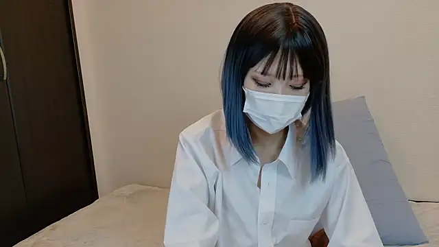 Snapshot of sarina_at chatting on March 22, 2026, 9:22 am sarina at online show from March 22, 2026, 9:22 am