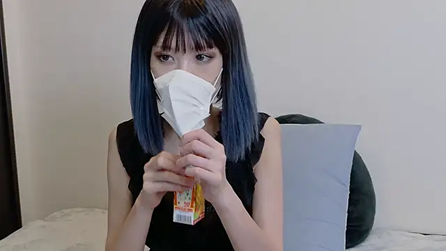 Snapshot of sarina_at chatting on July 20, 2026, 9:27 am sarina at online show from July 20, 2026, 9:27 am
