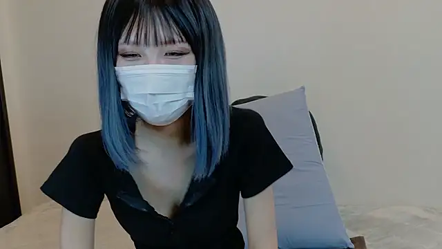 Snapshot of sarina_at chatting on March 19, 2026, 4:34 am sarina at online show from March 19, 2026, 4:34 am