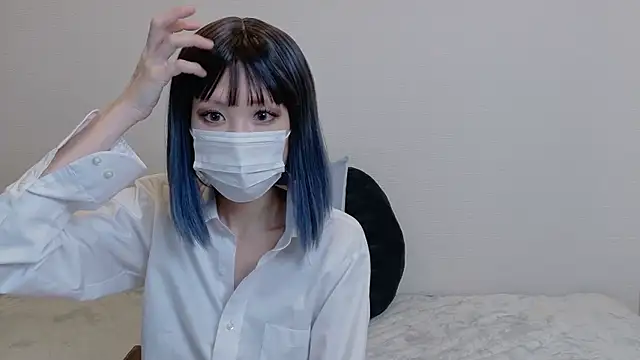 Snapshot of sarina_at chatting on June 20, 2026, 7:24 am sarina at online show from June 20, 2026, 7:24 am