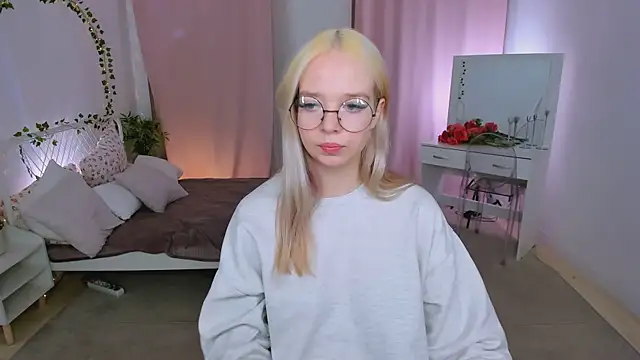 BellaMontgomery online show from March 25, 2026, 12:26 pm