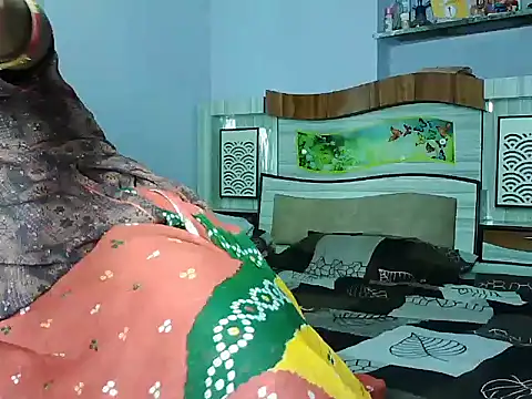 Snapshot of ROSE_GOLDE chatting on June 10, 2026, 2:51 pm ROSE GOLDE online show from June 10, 2026, 2:51 pm