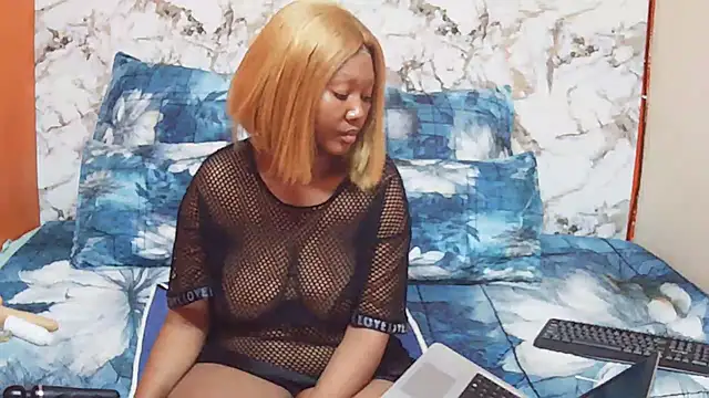 CouplesX96xx online show from August 5, 2026, 11:26 am