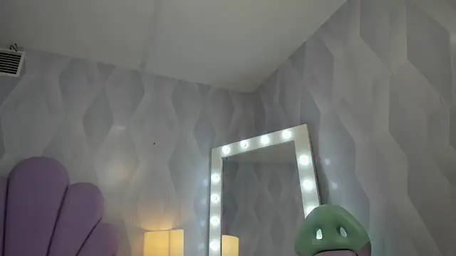 BabyAngel18  online show from January 13, 2026, 11:36 am