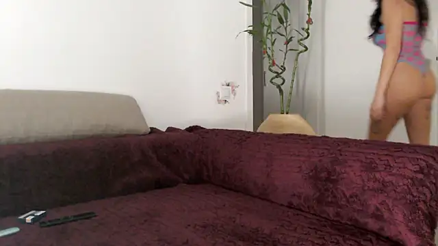 ssandraxo online show from October 15, 2025, 8:17 pm