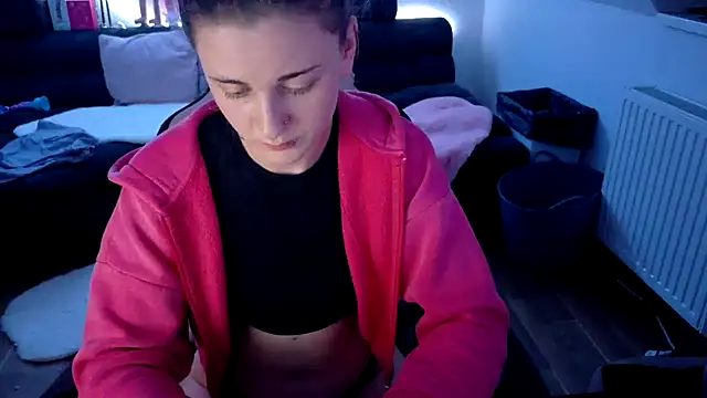 Melly4You online show from June 30, 2026, 9:04 pm