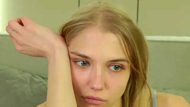 Snapshot of 4example_Chloe chatting on March 13, 2026, 6:29 am 4example Chloe online show from March 13, 2026, 6:29 am