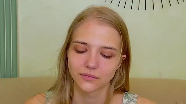 Snapshot of 4example_Chloe chatting on March 22, 2026, 10:39 am 4example Chloe online show from March 22, 2026, 10:39 am