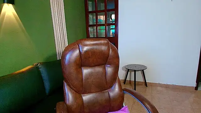 Snapshot of DanielaMonroe chatting on November 17, 2025, 3:16 pm DanielaMonroe online show from November 17, 2025, 3:16 pm