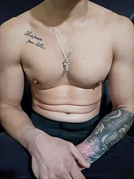 Snapshot of Dany2189 chatting on April 4, 2026, 11:55 pm Dany2189 online show from April 4, 2026, 11:55 pm