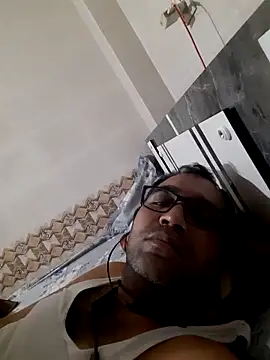 Snapshot of Hot-boy077 chatting on October 14, 2025, 5:57 pm Hot-boy077 online show from October 14, 2025, 5:57 pm