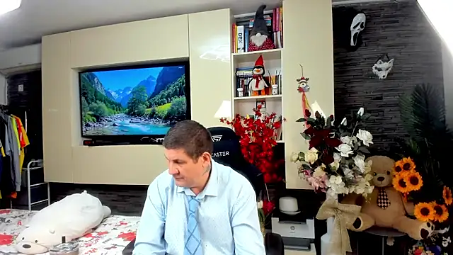 Snapshot of SpartacusDaddy48 chatting on June 4, 2026, 5:39 pm SpartacusDaddy48 online show from June 4, 2026, 5:39 pm
