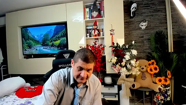 Snapshot of SpartacusDaddy48 chatting on May 17, 2026, 4:40 pm SpartacusDaddy48 online show from May 17, 2026, 4:40 pm