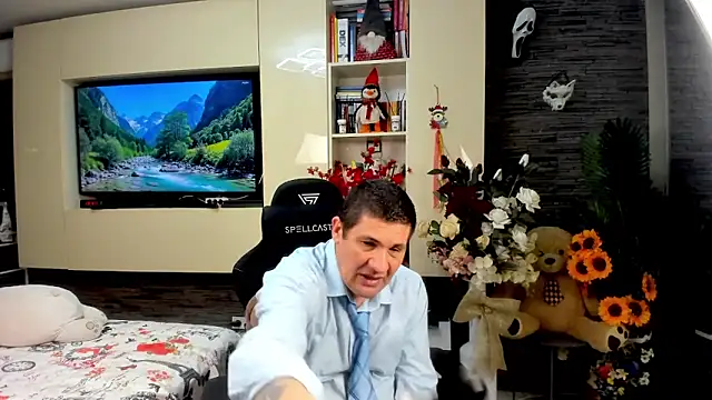 Snapshot of SpartacusDaddy48 chatting on June 10, 2026, 4:52 pm SpartacusDaddy48 online show from June 10, 2026, 4:52 pm