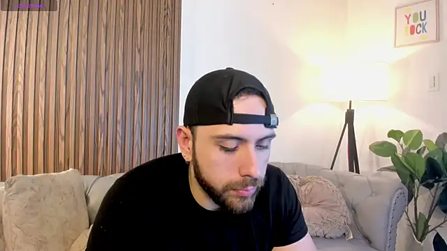 Snapshot of Maximo_Wolff chatting on June 1, 2026, 8:19 pm Maximo Wolff online show from June 1, 2026, 8:19 pm