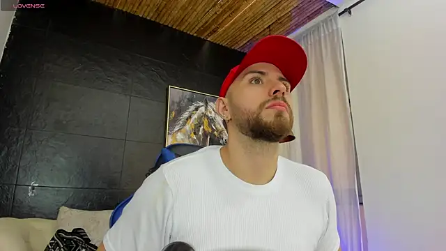 Maximo Wolff online show from October 28, 2025, 7:57 pm