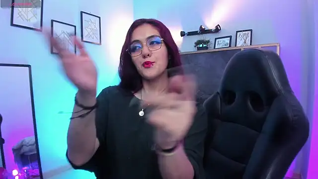 Snapshot of Azurra_amatto2 chatting on June 12, 2026, 8:39 pm Azurra amatto2 online show from June 12, 2026, 8:39 pm