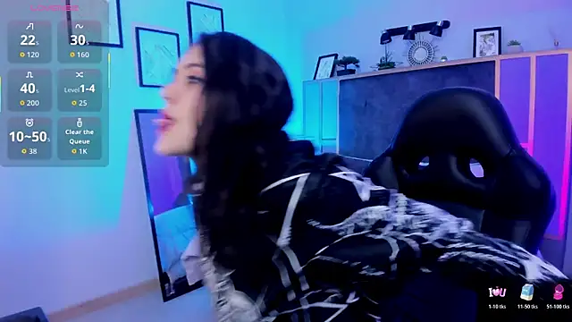 Snapshot of Azurra_amatto2 chatting on December 2, 2025, 9:05 pm Azurra amatto2 online show from December 2, 2025, 9:05 pm