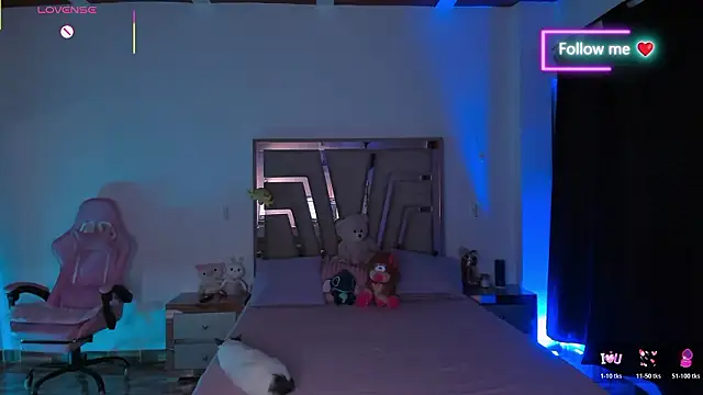 lunaarose online show from February 13, 2026, 4:12 am