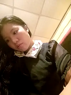 Snapshot of Adsatoh chatting on October 21, 2025, 6:24 am Adsatoh online show from October 21, 2025, 6:24 am