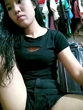 Snapshot of Adsatoh chatting on October 22, 2025, 5:18 am Adsatoh online show from October 22, 2025, 5:18 am