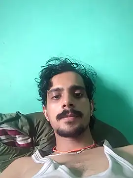 Snapshot of Sushant001 chatting on November 4, 2025, 9:35 am Sushant001 online show from November 4, 2025, 9:35 am