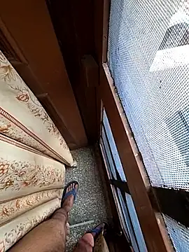 Snapshot of desir3dlund chatting on September 14, 2025, 2:56 am desir3dlund online show from September 14, 2025, 2:56 am