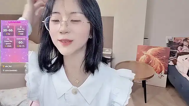 nini a online show from March 21, 2026, 4:35 am