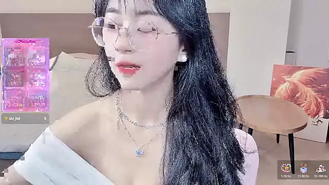 nini a online show from March 10, 2026, 9:35 am