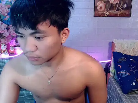 mostwantedtwink online show from June 17, 2026, 12:26 pm