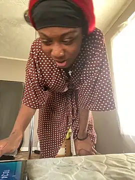 Snapshot of HennessyBaby21 chatting on March 3, 2026, 4:25 pm HennessyBaby21 online show from March 3, 2026, 4:25 pm