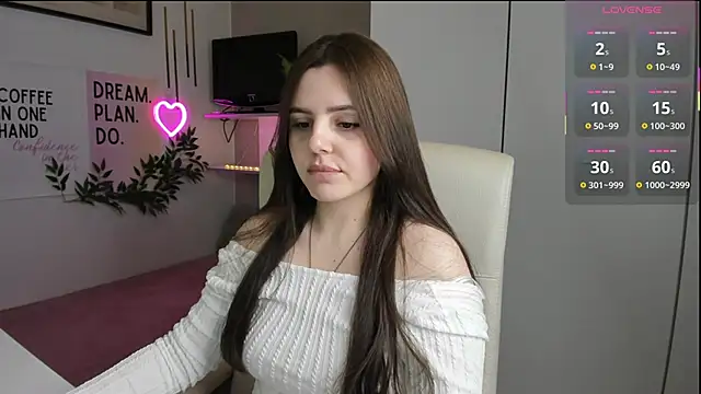 Snapshot of LiaWoow chatting on October 19, 2025, 1:47 pm LiaWoow online show from October 19, 2025, 1:47 pm